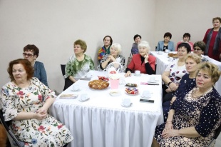 С Международным женским днём поздравили ветеранов