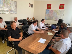 Заместитель министра сельского хозяйства и перерабатывающей промышленности Кубани провёл совещание в режиме видеоконференции