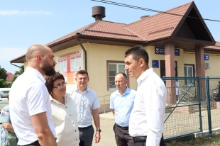 Продолжается объезд социальных объектов района