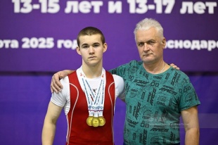 Юный богатырь из Новомышастовской установил рекорд Европы! 