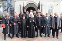 Митрополит Екатеринодарский и Кубанский Василий побывал в районе и провел воскресную службу