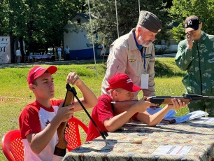 Весело и дружно!