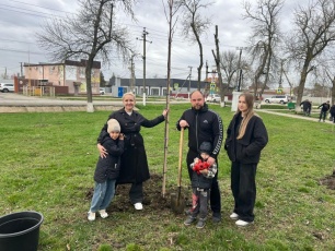 Сотрудники полиции Красноармейского района приняли участие в Международной акции «Сад Памяти»