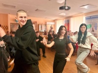 Живут студенты весело...