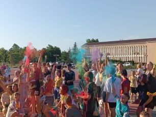 Танцуй, пока молодой!