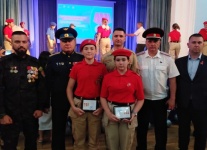 Наградили знаками отличия «Юнармейская доблесть»