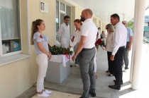 Легендарному доктору посвящается