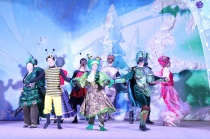 Подаркок от главы района - спектакль «Дюймовочка»