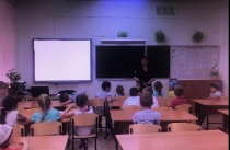 Полицейские Красноармейского района совместно с общественниками провели профилактические беседы для школьников