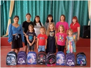 Первоклассники получили подарки от Каспийского трубопроводного косорциума