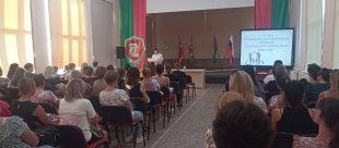 Сотрудники полиции Отдела МВД России по Красноармейскому району приняли участие в общешкольных родительских собраниях на тему «Безопасность детей - в руках родителей» в ряде общеобразовательных школ района