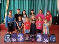 Первоклассники получили подарки от Каспийского трубопроводного косорциума