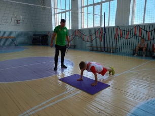 Воспитанники СШ им. Майстренко выполняют нормативы ГТО