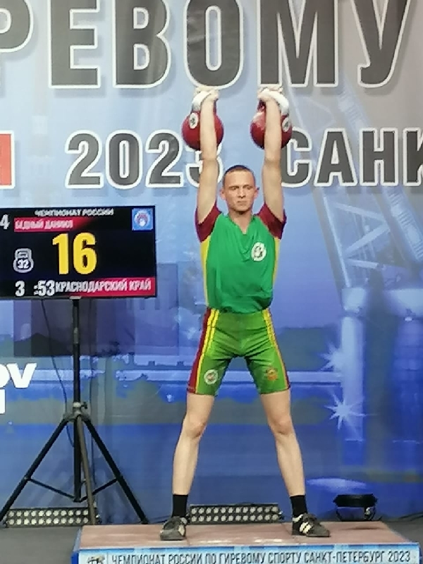На чемпионате России по гиревому спорту отличились наши земляки!