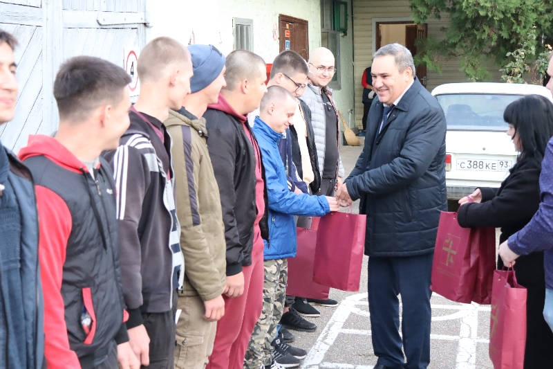 На службу Родине 