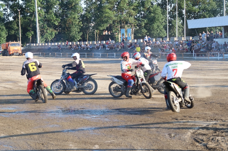 "Кировец" - "Колос"