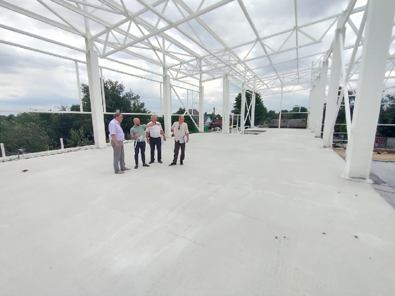 Стройки продолжаются