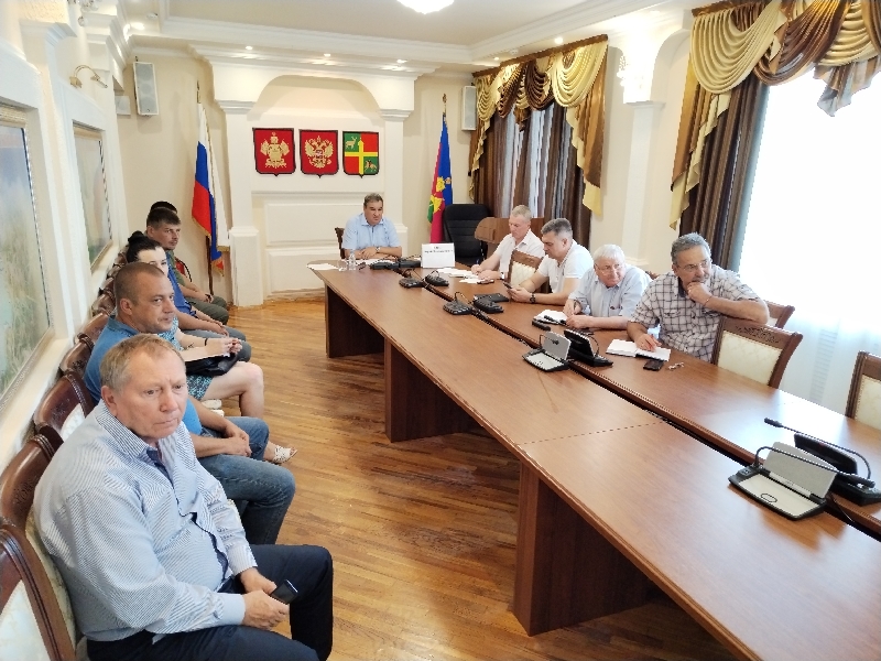 Губернатор провёл совещение, посвящённое уборочной кампании 