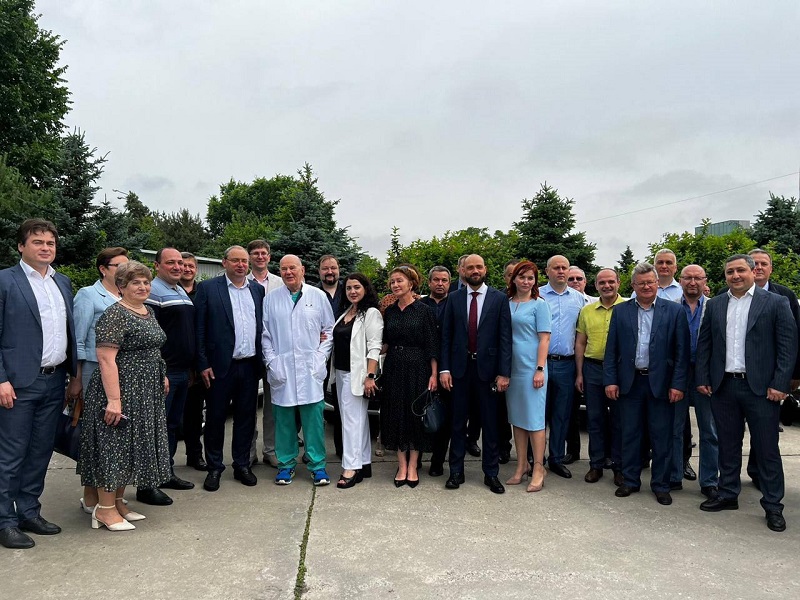 Новый автомобиль для медиков