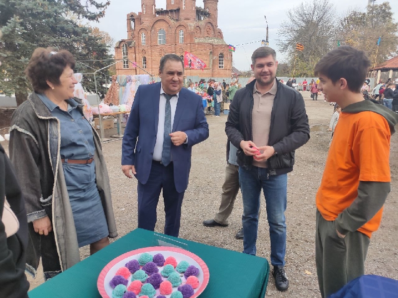 Помогаем СВОим