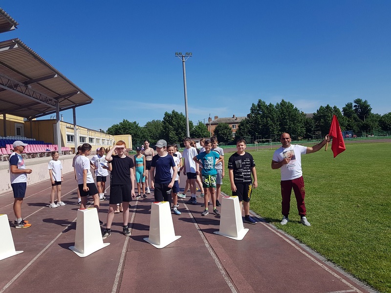 Атлеты сдают нормативы ГТО 