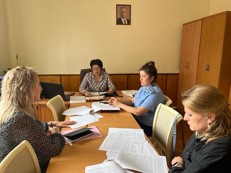 Рабочая встреча по взаимодействию между комиссией по делам несовершеннолетних и защите их прав и службой судебных приставов