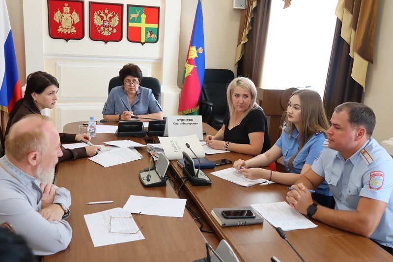 На защите детства!